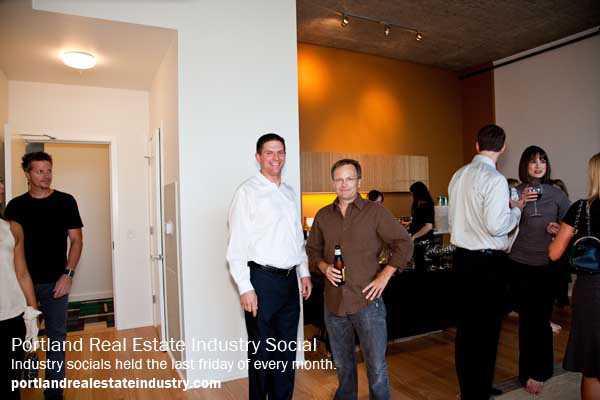 cyan_portlandrealestate_industrysocial_058